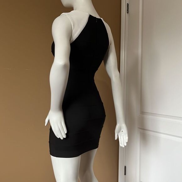 🖤🤍 short dress/Size S - Picture 3 of 7